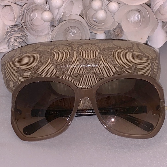 Coach Daisy sunglasses with case